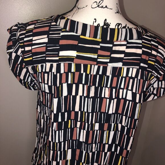 ANN TAYLOR FACTORY Blouse - S - Scoop Neck, Turn-Back Arm Opening, Curved - Picture 7 of 11
